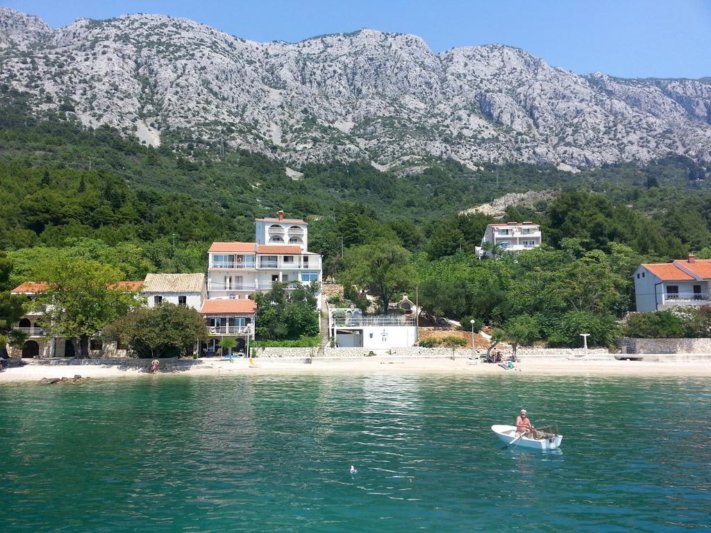 Apartments Vile Holiday * Živogošće